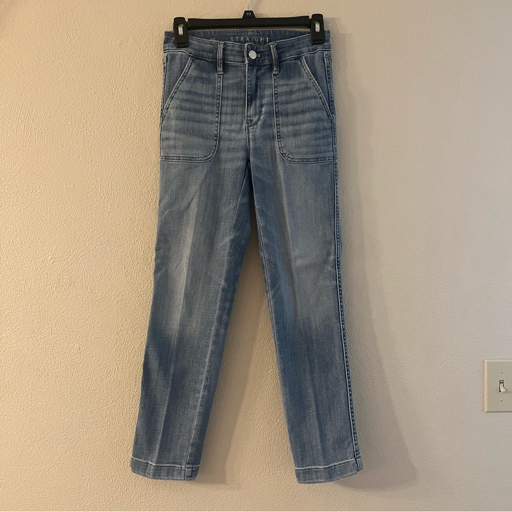White House Black Market Women's Straight Leg Crop Jeans - Light Blue - Size 00